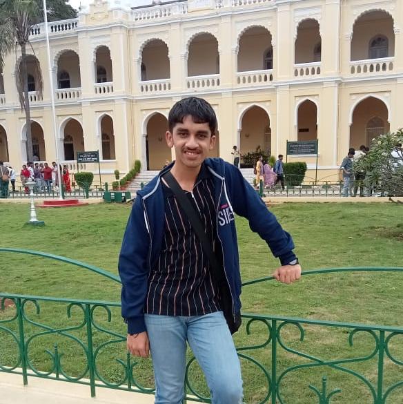 Photo of Navneet Krishna